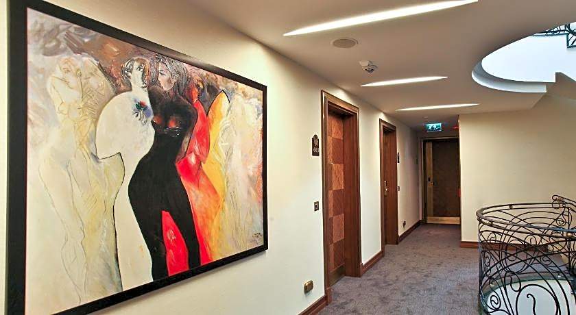 Warwick Ankara