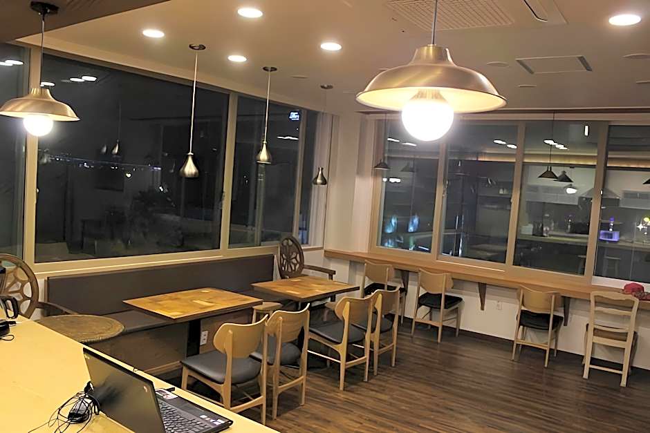Bexco Hostel B&B