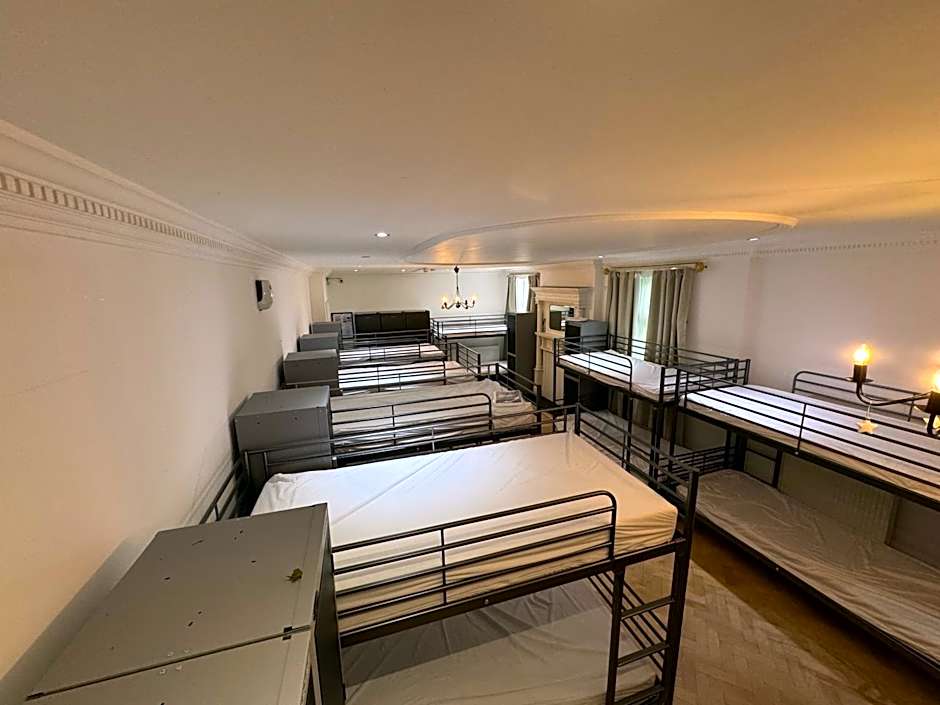 365 London Hostel