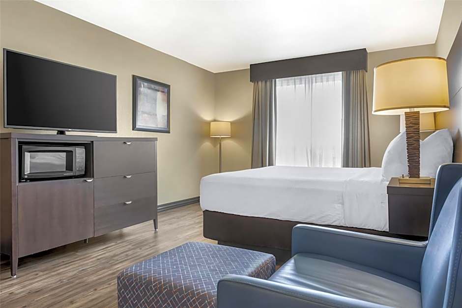 Best Western Plus Saint John Hotel & Suites