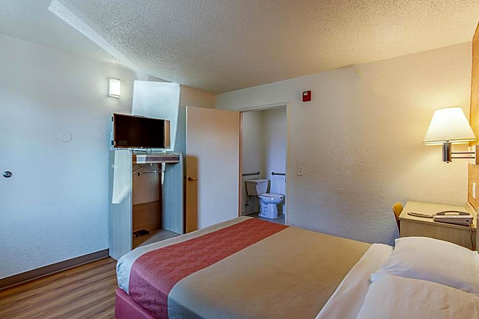 Motel 6 Modesto, CA