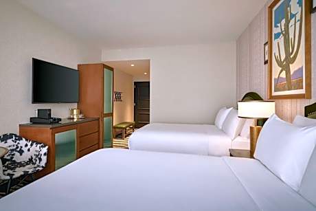 Queen Room - High Floor