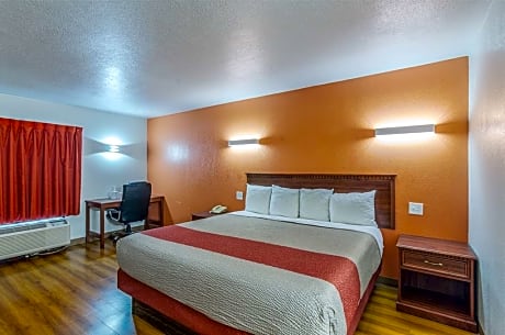 Motel 6 Troy, AL