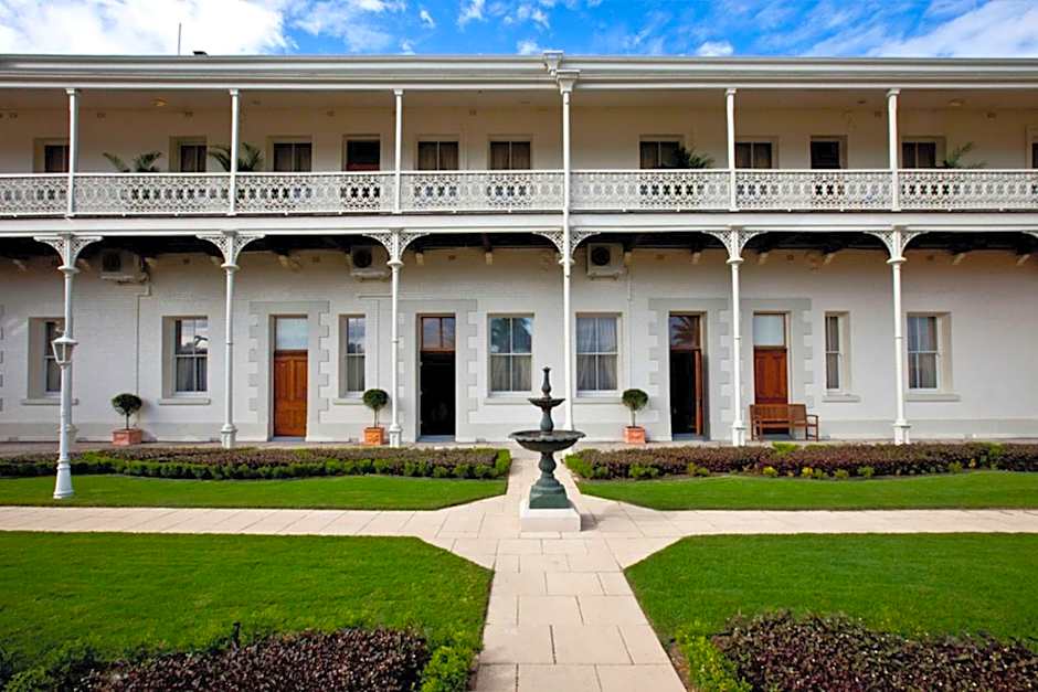 Denison Boutique Hotel