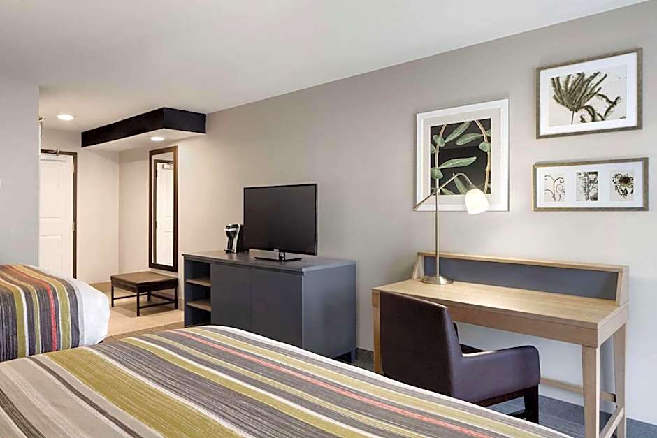 Country Inn & Suites by Radisson, Gatlinburg, TN
