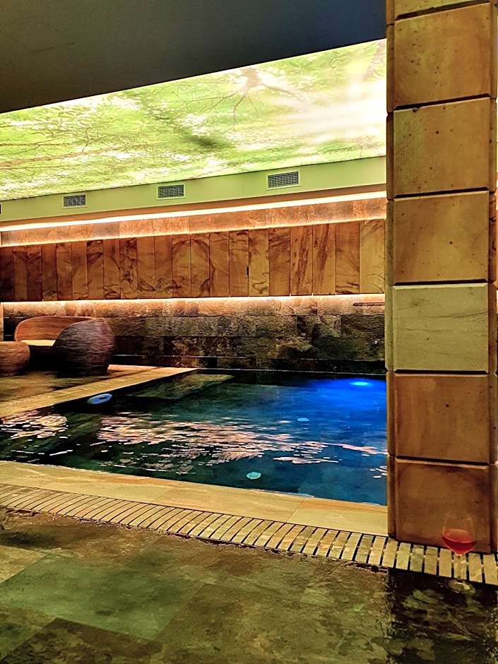 Lostrita - Pastravarie, Hotel & SPA