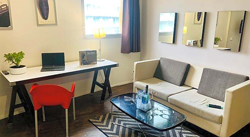 Standing Hotel Suites by Actisource