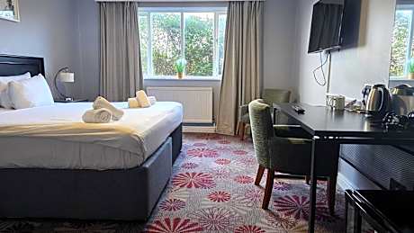 Warwickshire Park Hotel Kenilworth by Belvilla