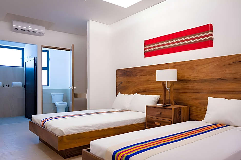 Nomads Party Hotel & Hostel