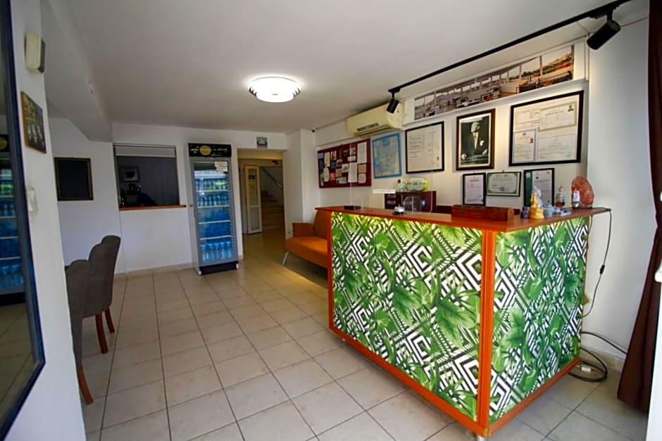 Bonapart Hotel