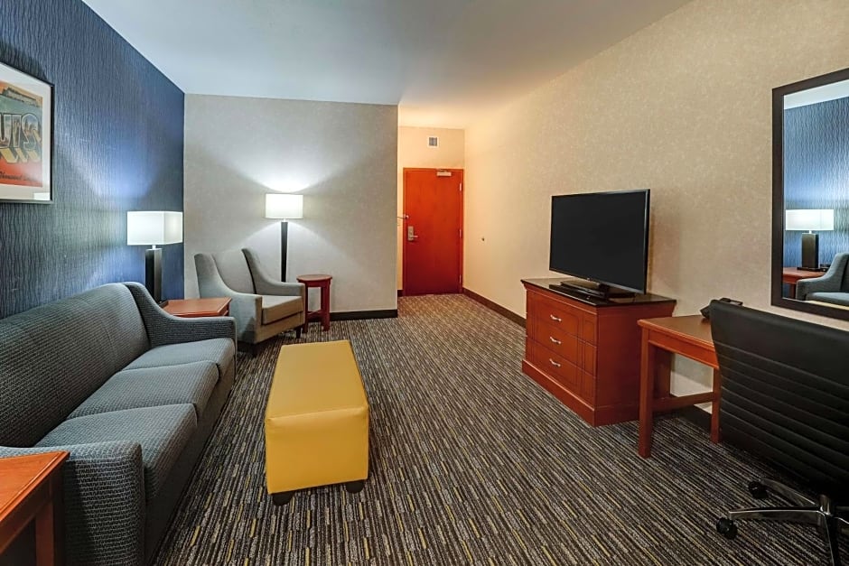 Drury Inn & Suites Arnold