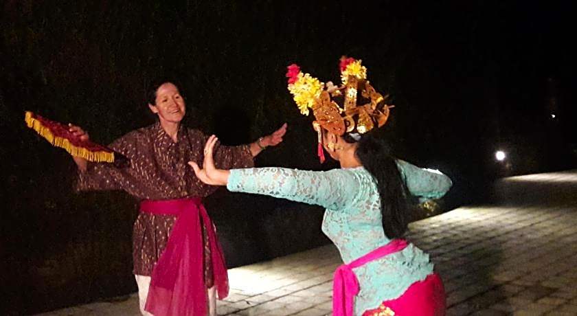 Bersila La Maison Du Bonheur