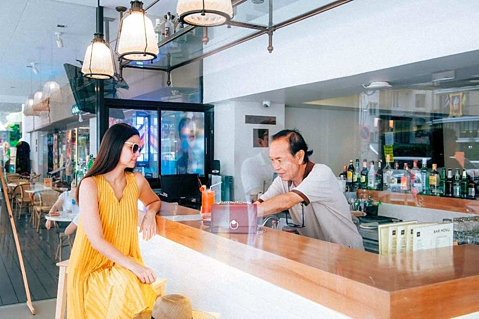 Thee Bangkok Hotel by TH District