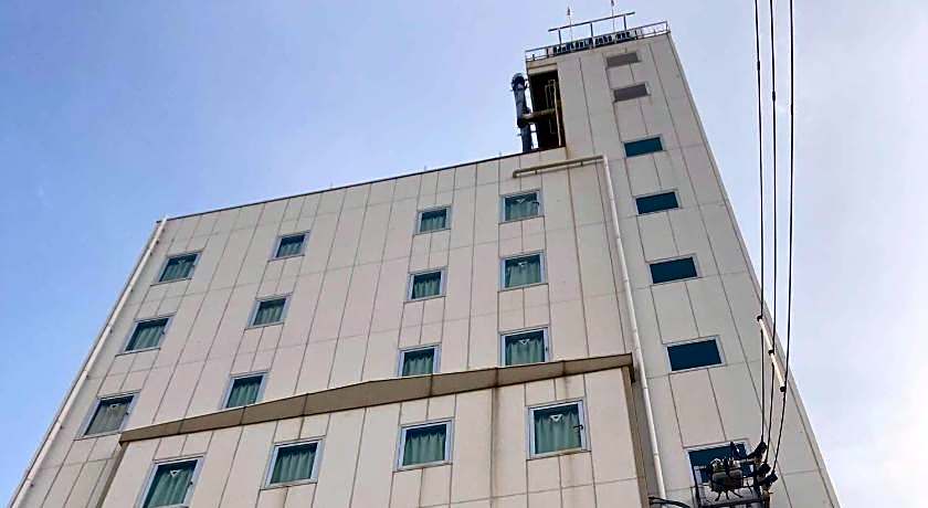 Business Hotel Chateau Est Takamatsu