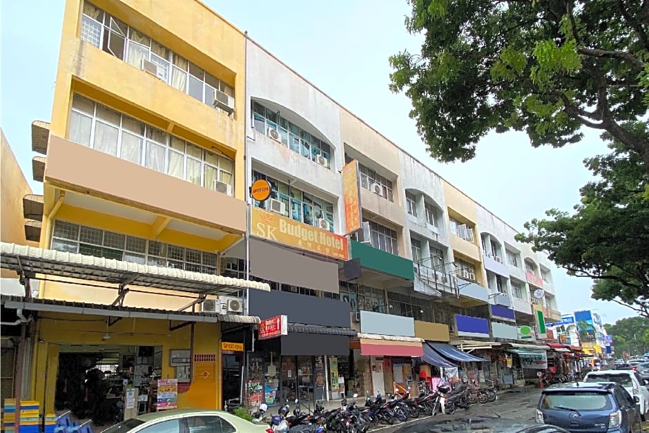 SPOT ON 90293 SK Budget Hotel