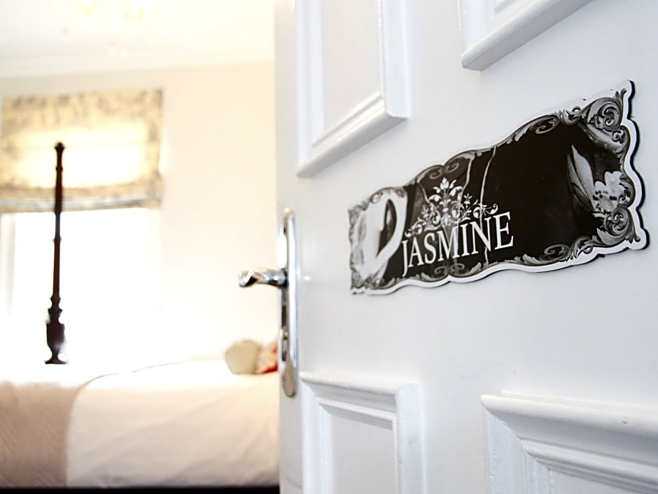 Maryville House Tearooms & Boutique B&B