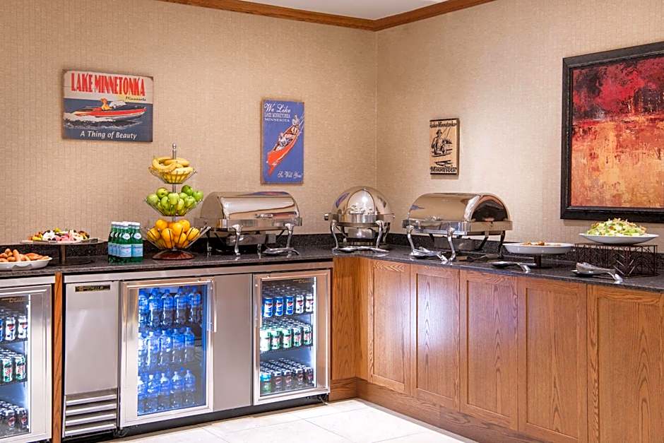 Sheraton Minneapolis West Hotel