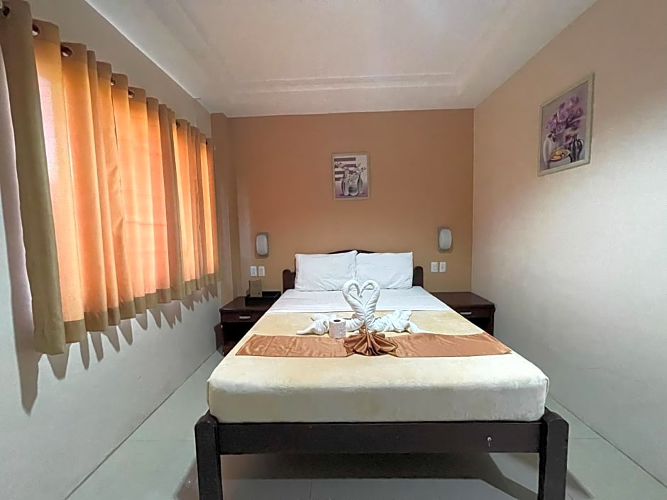 Argao Seabreeze Hotel powered by Cocotel