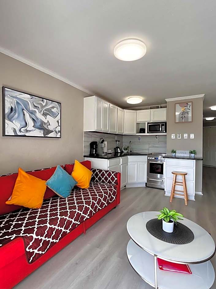 Cozy Galveston Beach Front Condo