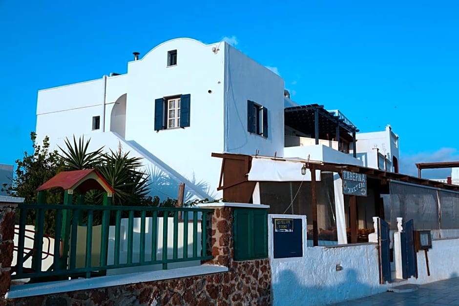 Stelios Rooms Golden View