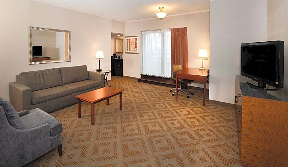 DoubleTree Suites by Hilton Hotel Philadelphia West