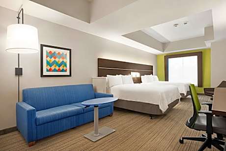 Queen Room with Two Queen Beds and Roll-In Shower - Communications Access