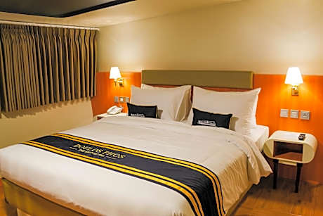 Executive Double or Twin Suite