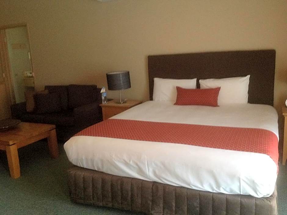 Quality Inn Colonial