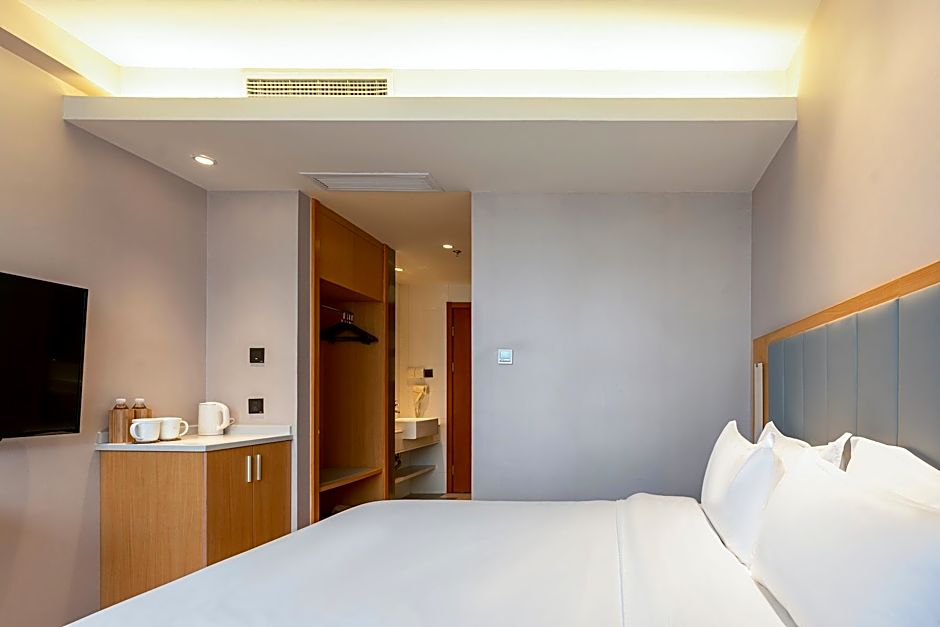 Ji Hotel Ningbo Yinzhou Wanda