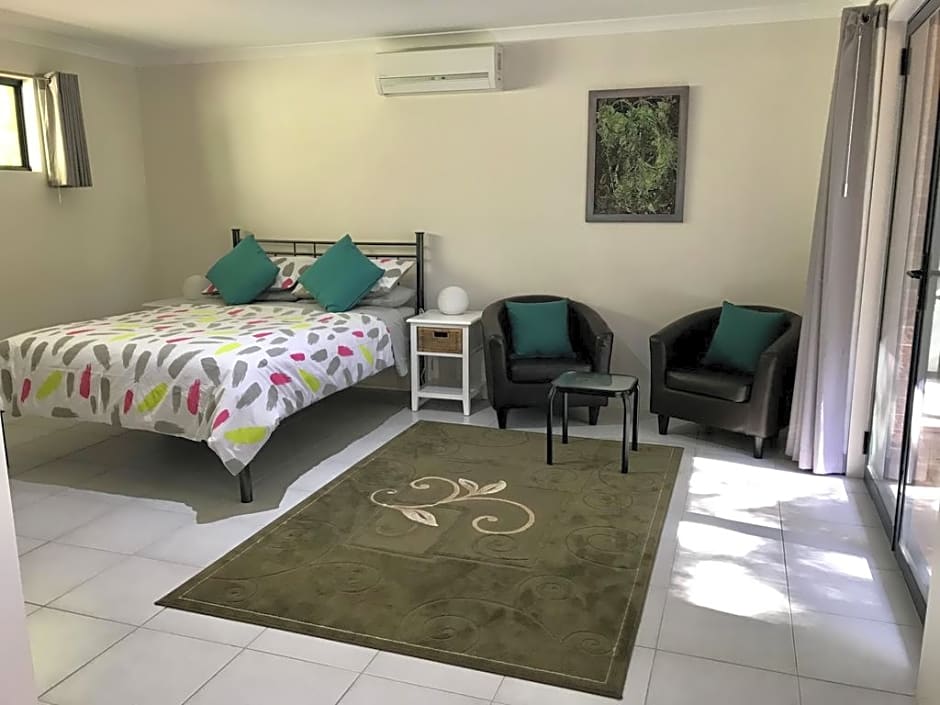 Little Shangri-La B&B