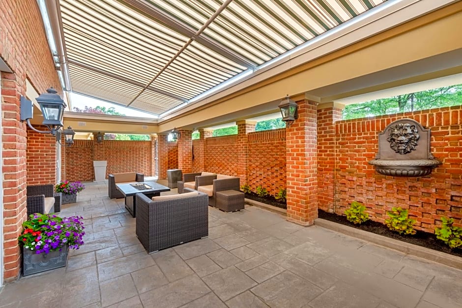 Holiday Inn Express State College at Williamsburg Square By IHG