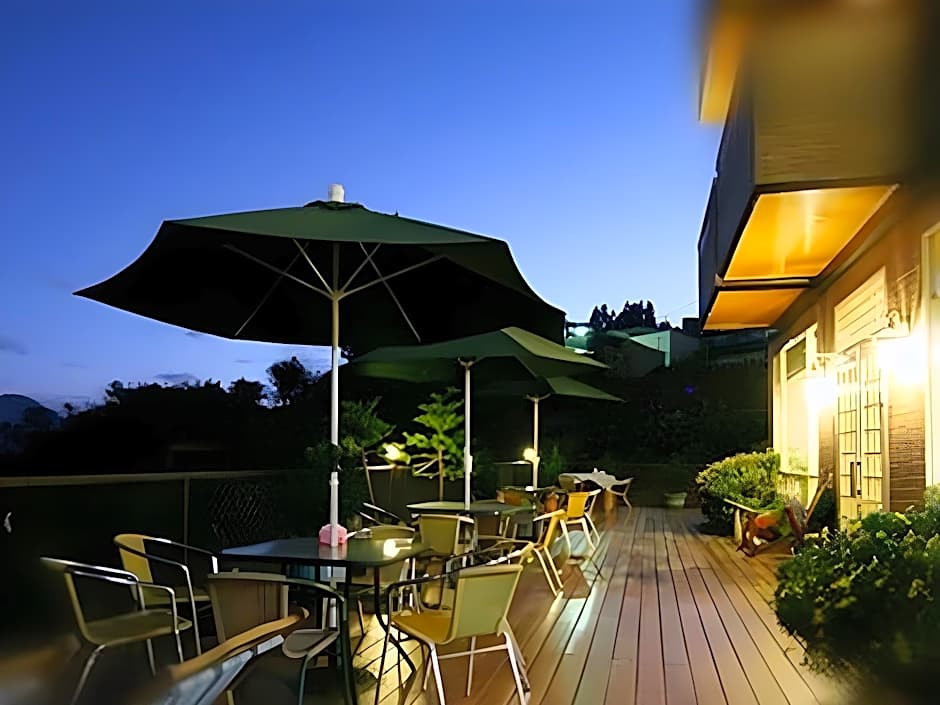 Chingjing New Paradise Bed and Breakfast