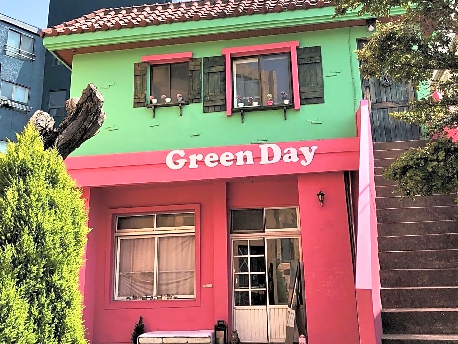 Greenday Guesthouse