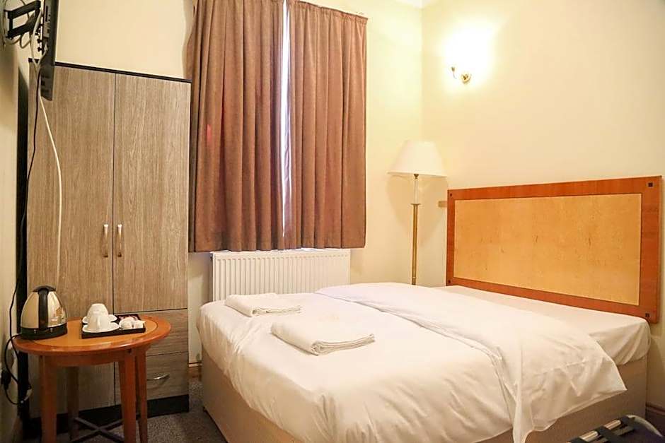 OYO London Shelton Hotel