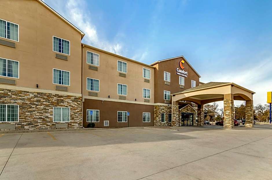 Comfort Inn & Suites near Bethel College