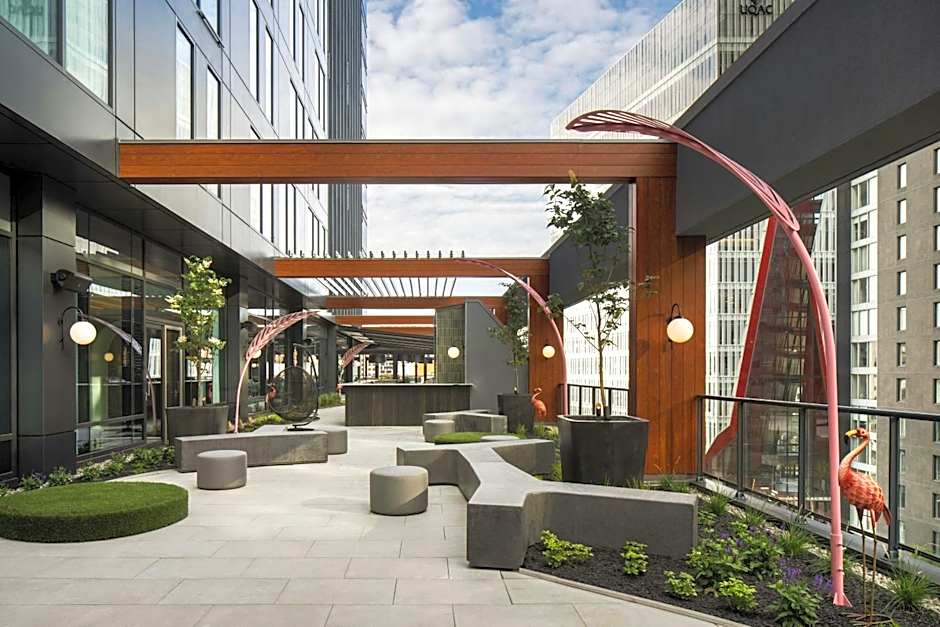 HONEYROSE Hotel, Montreal, a Tribute Portfolio Hotel