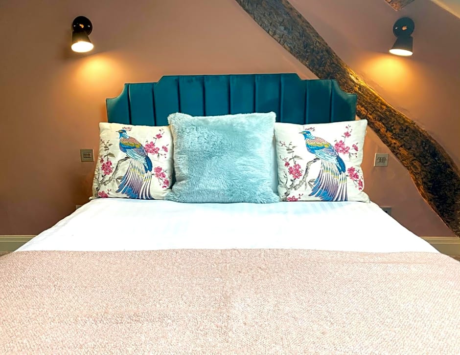 The Hive at Poppi-Red