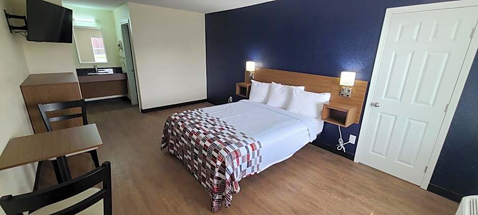Red Roof Inn Byron