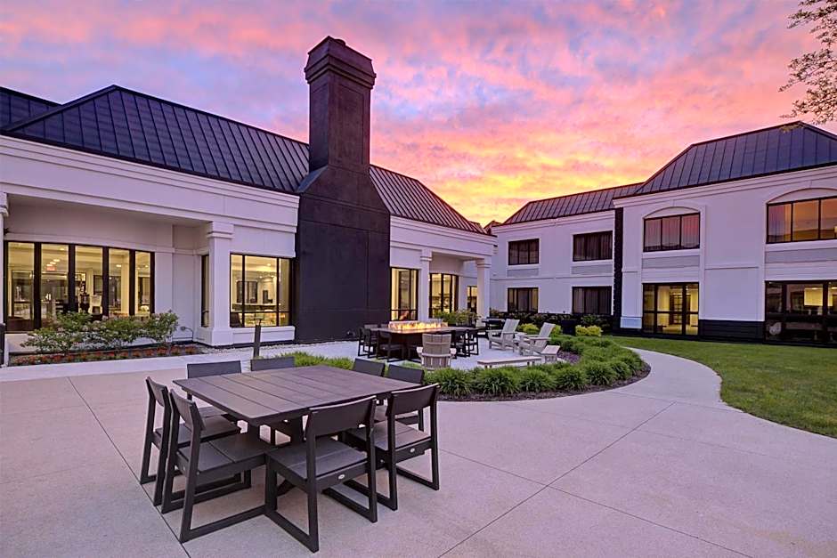 DoubleTree by Hilton Hotel Detroit - Novi