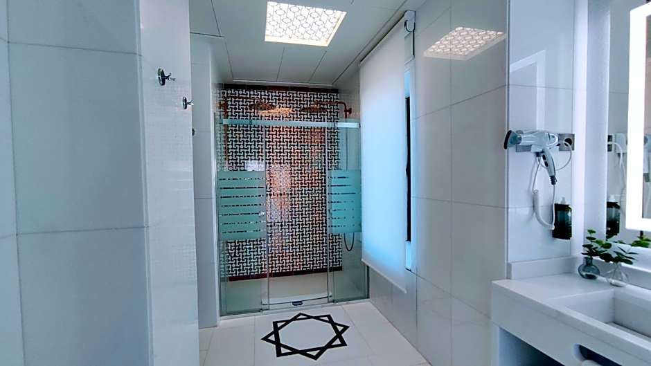 Hotel Saray