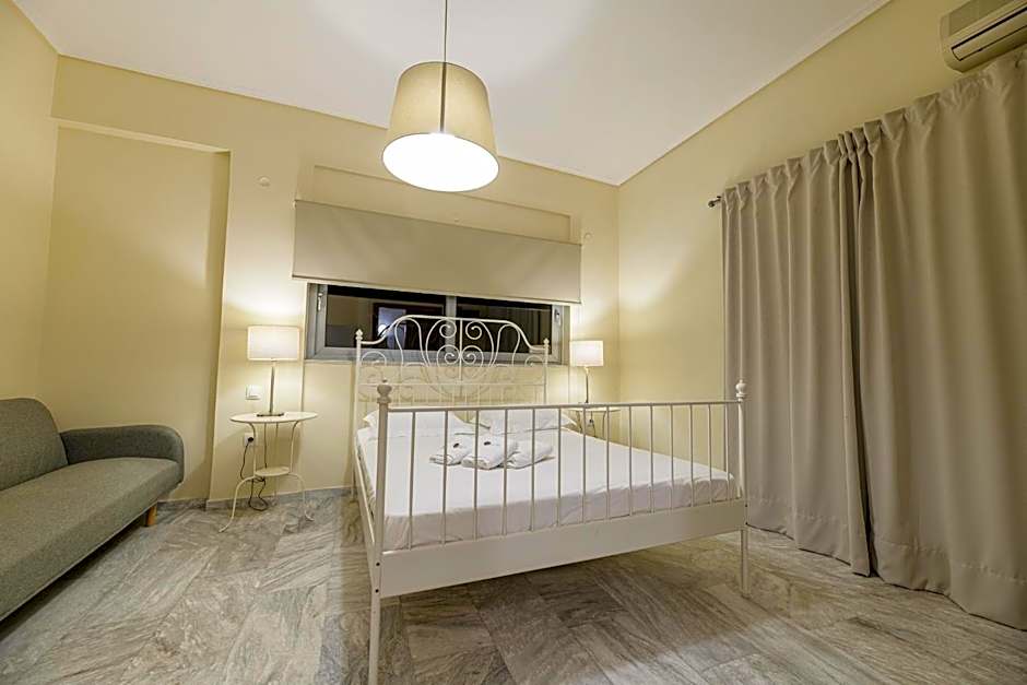 Denise Studios and Apartments