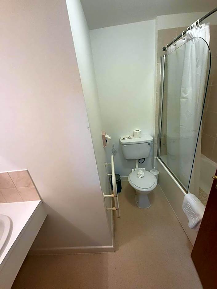 The Old Bank House Hotel