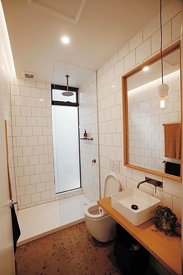 THE WAREHOUSE APARTMENTS