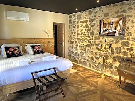 Le 19 Chambre Chapelle 43m2 - Centre Historique - Clim