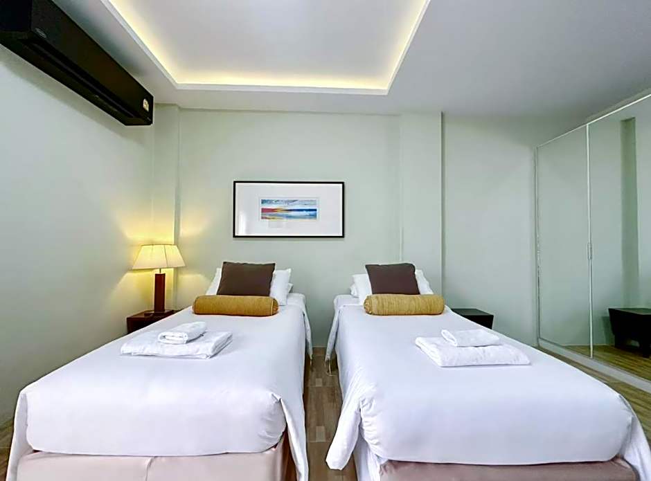 Daddy Dream Hotel and Residence