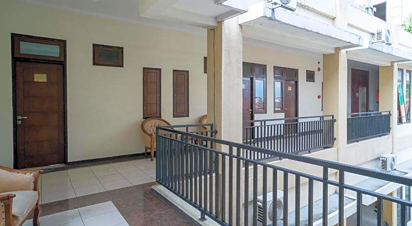 Urbanview Hotel de Kopen Malang by RedDoorz