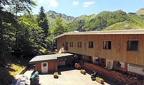 Auberge de Jeunesse HI Le Mont-Dore