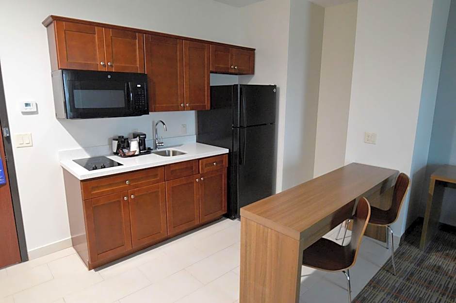 Best Western Ingleside Inn & Suites