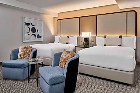 Deluxe Queen Room