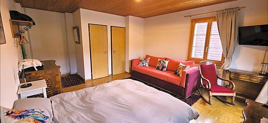 Miramont Horse Trekking Hostel